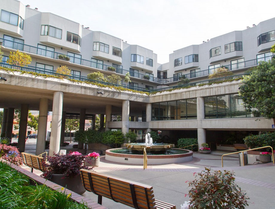Opera Plaza